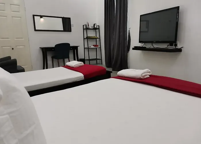 Roomstay Hj Esmon Parit Raja Uthm